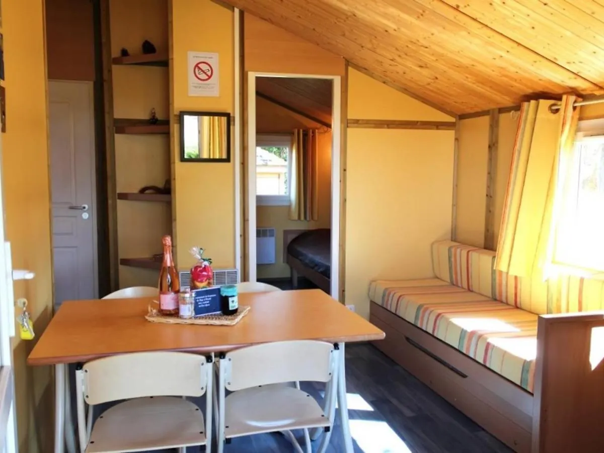 Charmant Chalet Familial Avec Terrasse Et Activites D'Ete - Camping 2 Etoiles - Fr-1-489-400 Treignat