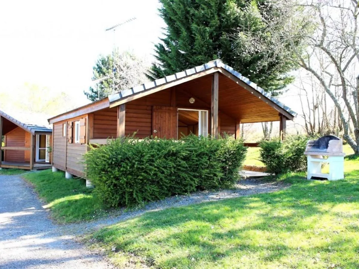 Charmant Chalet Familial Avec Terrasse Et Activites D'Ete - Camping 2 Etoiles - Fr-1-489-400 Treignat Holiday home