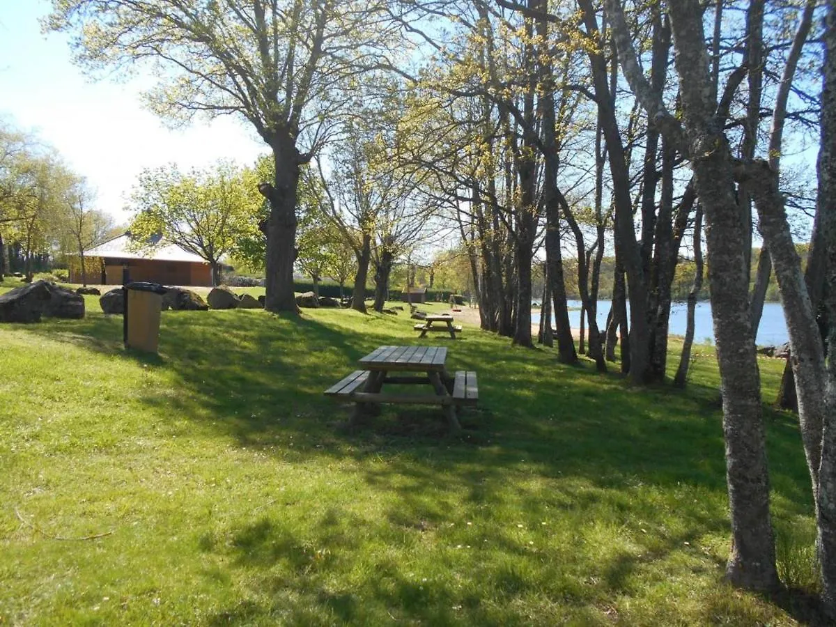 Charmant Chalet Familial Avec Terrasse Et Activites D'Ete - Camping 2 Etoiles - Fr-1-489-400 Treignat Holiday home