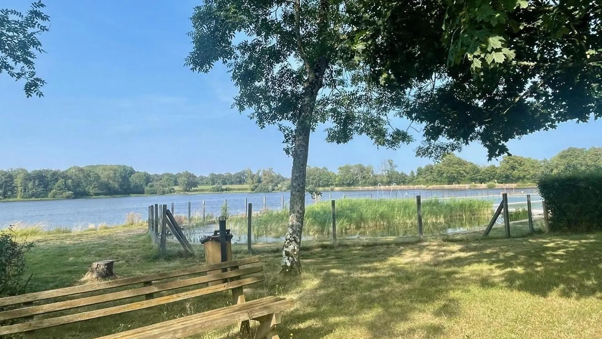 Charmant Chalet Familial Avec Terrasse Et Activites D'Ete - Camping 2 Etoiles - Fr-1-489-400 Treignat